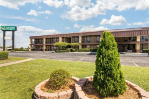  Quality Inn Paris Texas  Парис